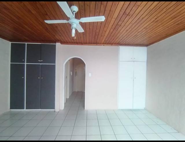 1 BEDROOM APARTMENT FOR SALE IN WINDSOR